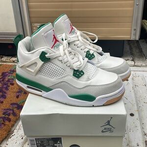 Jordan 4 retro pine green